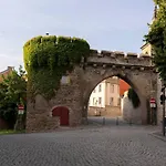 Maximi By Rosini - Gegenueber Dom & Nahe Schloss Merseburg, Ideal Fuer Geschaeftsreisende, Familien & Longstay Lejlighed