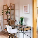 Maximi By Rosini - Gegenueber Dom & Nahe Schloss Merseburg, Ideal Fuer Geschaeftsreisende, Familien & Longstay Merseburg