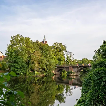 Appartement Maximi By Rosini - Gegenueber Dom & Nahe Schloss Merseburg, Ideal Fuer Geschaeftsreisende, Familien & Longstay