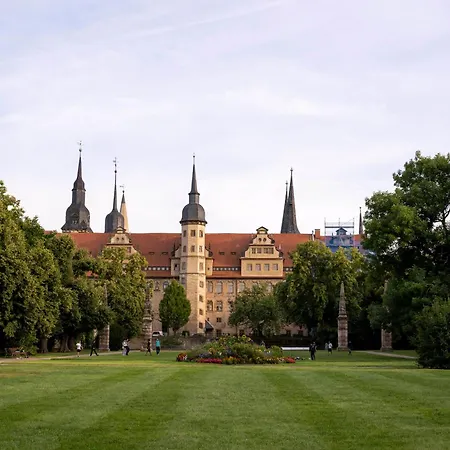Maximi By Rosini - Gegenueber Dom & Nahe Schloss Merseburg, Ideal Fuer Geschaeftsreisende, Familien & Longstay Merseburg