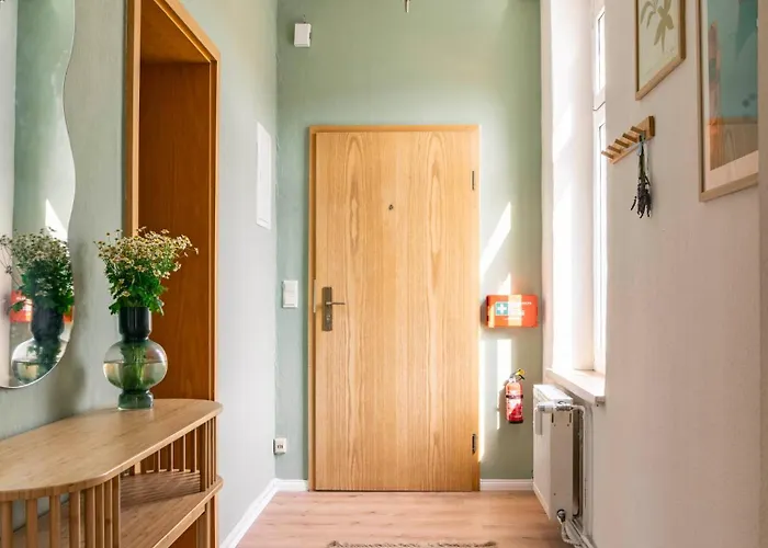 Maximi By Rosini - Gegenueber Dom & Nahe Schloss Merseburg, Ideal Fuer Geschaeftsreisende, Familien & Longstay Merseburg