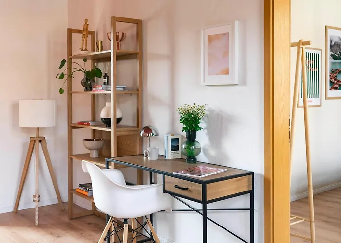 Maximi By Rosini - Gegenueber Dom & Nahe Schloss Merseburg, Ideal Fuer Geschaeftsreisende, Familien & Longstay Merseburg